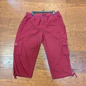 Women’s Capris - Burgundy Cargo Style